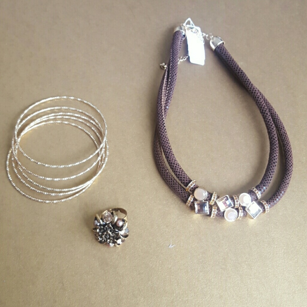 brown gold neckless NWT,bangles, ring